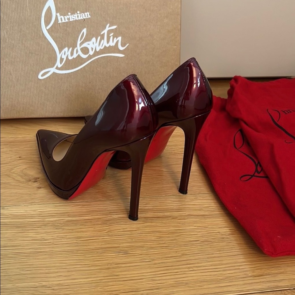 Louboutin heels - Picture 4 of 6